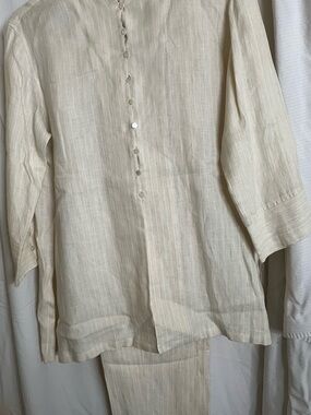 Joseph Abboud Cream Linen Pantsuit Top with Covered Button Placket